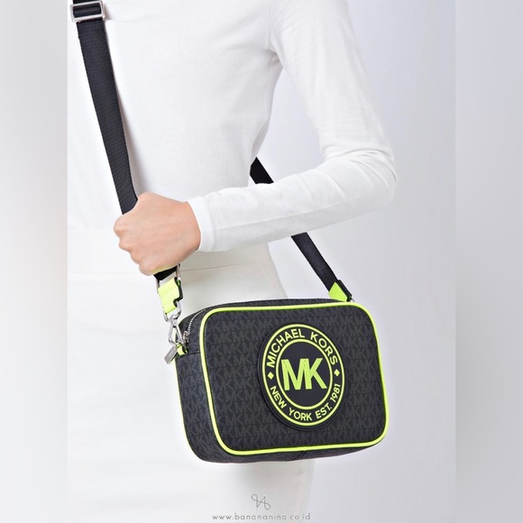 MICHAEL Michael Kors Bags Nwt Michael Kors Fulton Sport Neon